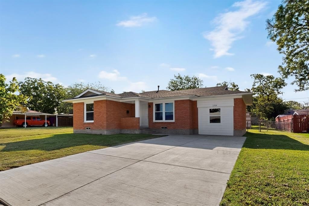 1708 Ridgeview Street, Mesquite, TX 75149, 4 Bedrooms Bedrooms, ,2 BathroomsBathrooms,Residential,For Sale,1708 Ridgeview Street,0,21070485