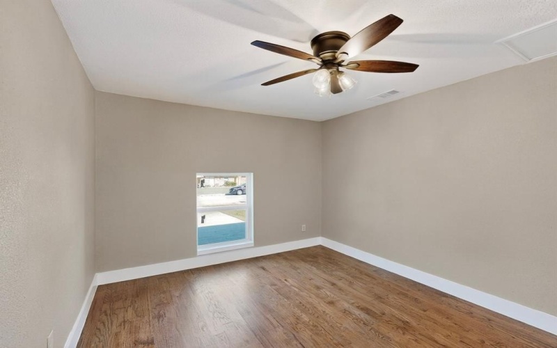 1708 Ridgeview Street, Mesquite, TX 75149, 4 Bedrooms Bedrooms, ,2 BathroomsBathrooms,Residential,For Sale,1708 Ridgeview Street,0,21070485
