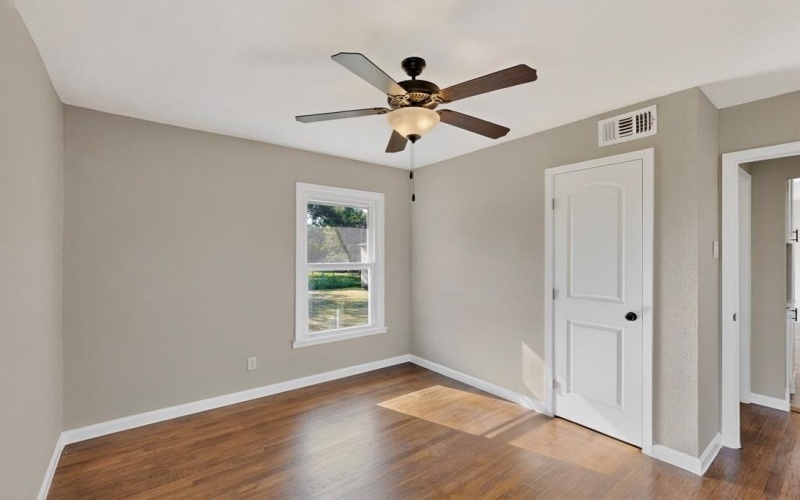 1708 Ridgeview Street, Mesquite, TX 75149, 4 Bedrooms Bedrooms, ,2 BathroomsBathrooms,Residential,For Sale,1708 Ridgeview Street,0,21070485