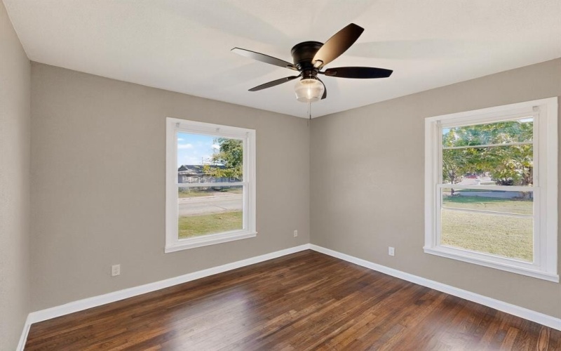 1708 Ridgeview Street, Mesquite, TX 75149, 4 Bedrooms Bedrooms, ,2 BathroomsBathrooms,Residential,For Sale,1708 Ridgeview Street,0,21070485