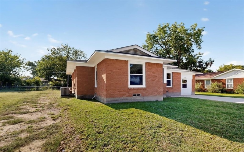 1708 Ridgeview Street, Mesquite, TX 75149, 4 Bedrooms Bedrooms, ,2 BathroomsBathrooms,Residential,For Sale,1708 Ridgeview Street,0,21070485