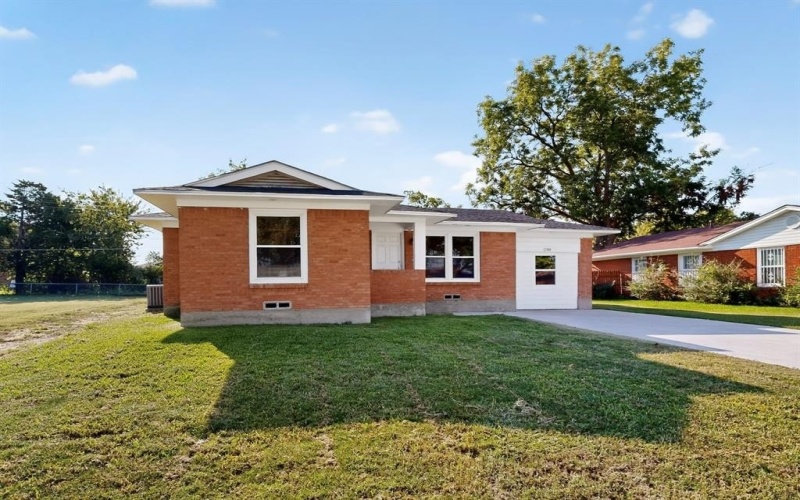 1708 Ridgeview Street, Mesquite, TX 75149, 4 Bedrooms Bedrooms, ,2 BathroomsBathrooms,Residential,For Sale,1708 Ridgeview Street,0,21070485