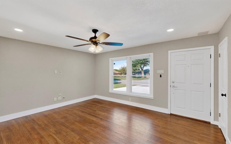 1708 Ridgeview Street, Mesquite, TX 75149, 4 Bedrooms Bedrooms, ,2 BathroomsBathrooms,Residential,For Sale,1708 Ridgeview Street,0,21070485