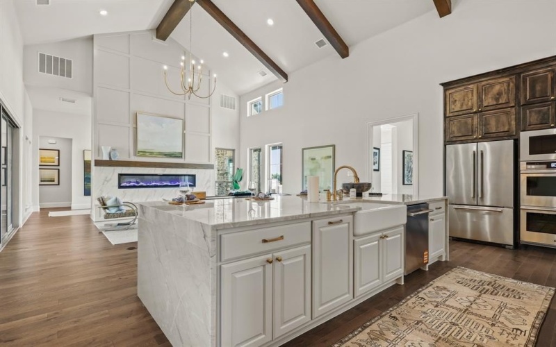 324 Chapel View Court, Heath, TX 75032, 5 Bedrooms Bedrooms, ,5 BathroomsBathrooms,Residential,For Sale,324 Chapel View Court,0,21070799