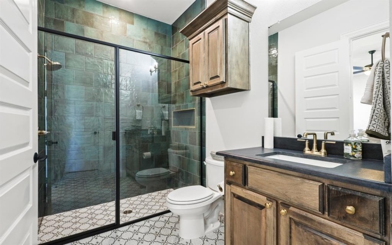 324 Chapel View Court, Heath, TX 75032, 5 Bedrooms Bedrooms, ,5 BathroomsBathrooms,Residential,For Sale,324 Chapel View Court,0,21070799