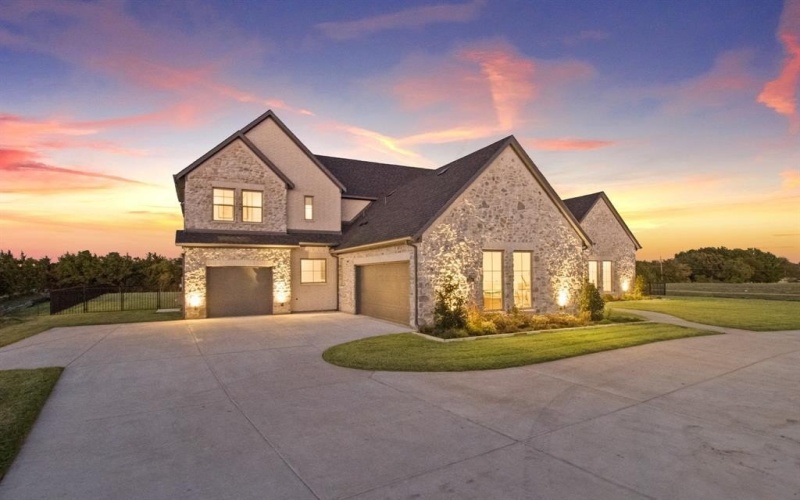 324 Chapel View Court, Heath, TX 75032, 5 Bedrooms Bedrooms, ,5 BathroomsBathrooms,Residential,For Sale,324 Chapel View Court,0,21070799