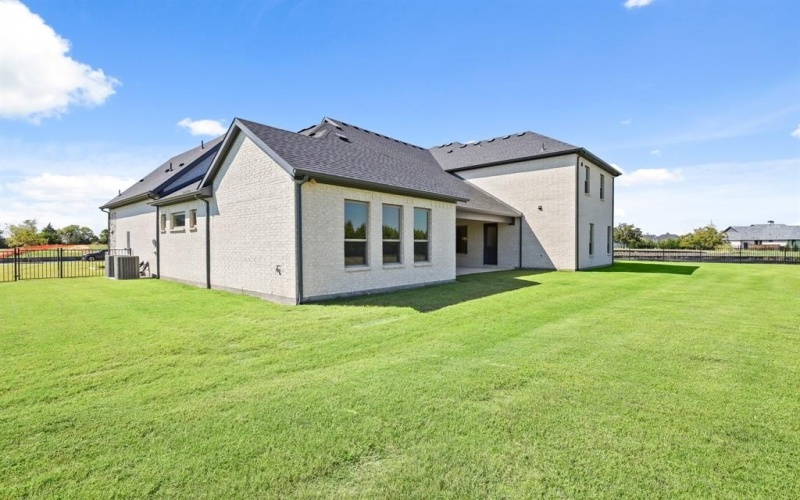 324 Chapel View Court, Heath, TX 75032, 5 Bedrooms Bedrooms, ,5 BathroomsBathrooms,Residential,For Sale,324 Chapel View Court,0,21070799