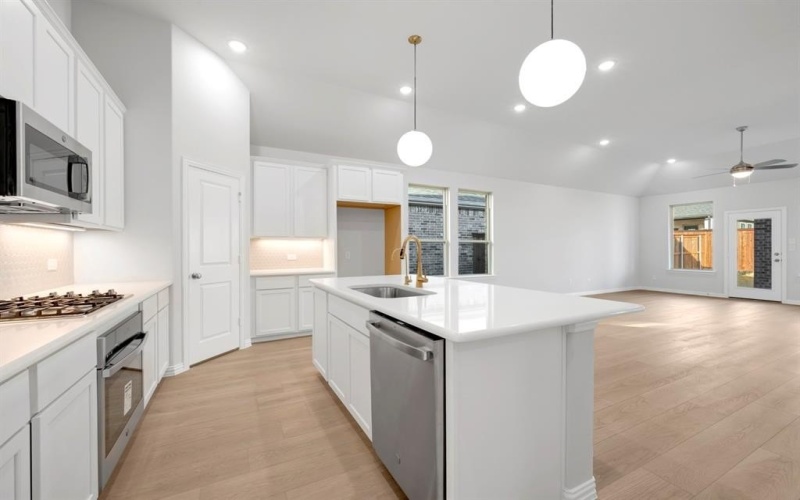 5305 Archeron Avenue, Celina, TX 76227, 4 Habitaciones Habitaciones , ,3 BañosBaños,Residential,En Venta,5305 Archeron Avenue,0,21071538