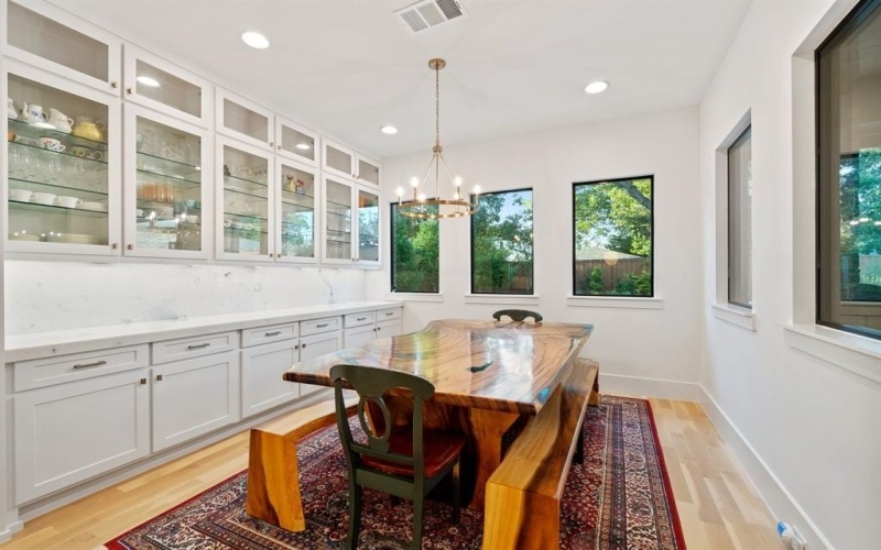 5019 Lark Lane, Dallas, TX 75209, 6 Bedrooms Bedrooms, ,6 BathroomsBathrooms,Residential,For Sale,5019 Lark Lane,0,21072158