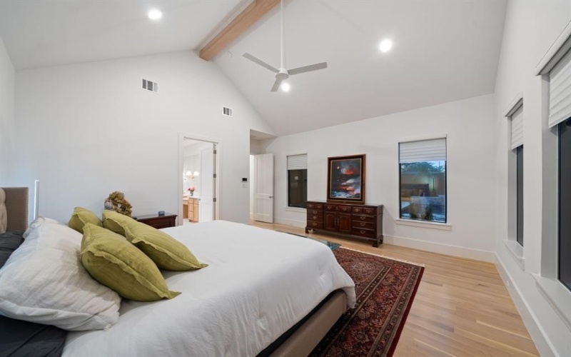 5019 Lark Lane, Dallas, TX 75209, 6 Bedrooms Bedrooms, ,6 BathroomsBathrooms,Residential,For Sale,5019 Lark Lane,0,21072158