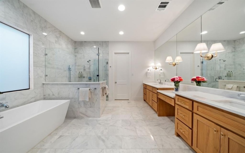5019 Lark Lane, Dallas, TX 75209, 6 Bedrooms Bedrooms, ,6 BathroomsBathrooms,Residential,For Sale,5019 Lark Lane,0,21072158