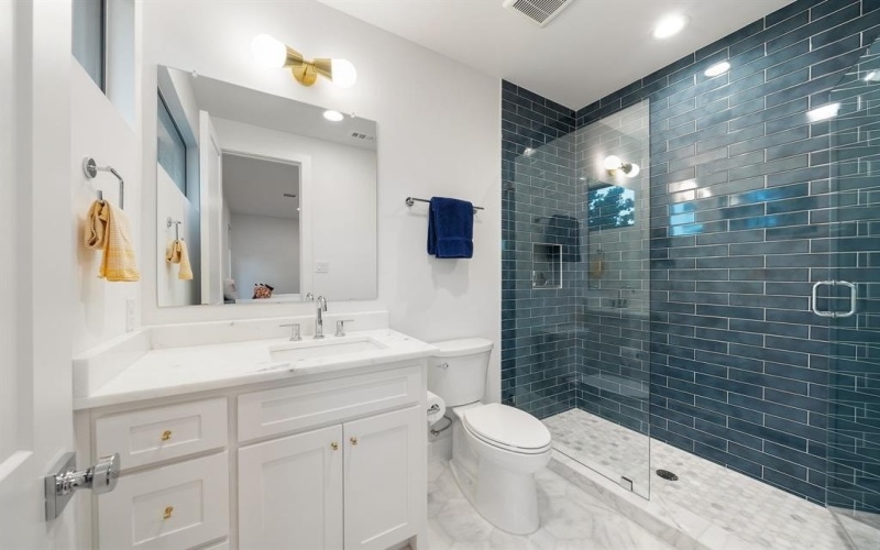 5019 Lark Lane, Dallas, TX 75209, 6 Bedrooms Bedrooms, ,6 BathroomsBathrooms,Residential,For Sale,5019 Lark Lane,0,21072158