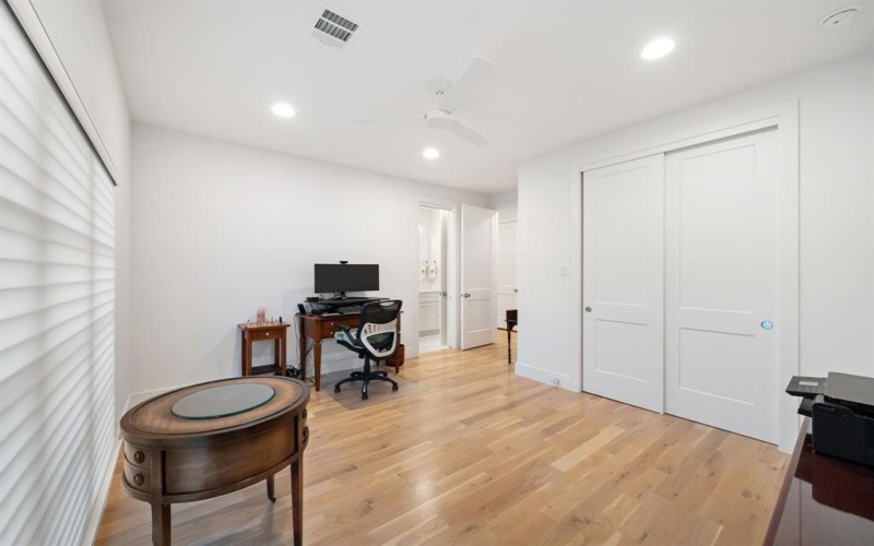 5019 Lark Lane, Dallas, TX 75209, 6 Bedrooms Bedrooms, ,6 BathroomsBathrooms,Residential,For Sale,5019 Lark Lane,0,21072158