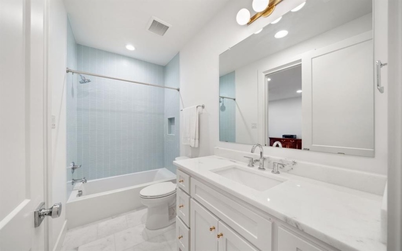 5019 Lark Lane, Dallas, TX 75209, 6 Bedrooms Bedrooms, ,6 BathroomsBathrooms,Residential,For Sale,5019 Lark Lane,0,21072158