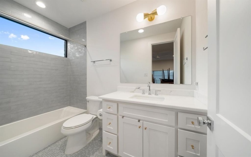 5019 Lark Lane, Dallas, TX 75209, 6 Bedrooms Bedrooms, ,6 BathroomsBathrooms,Residential,For Sale,5019 Lark Lane,0,21072158