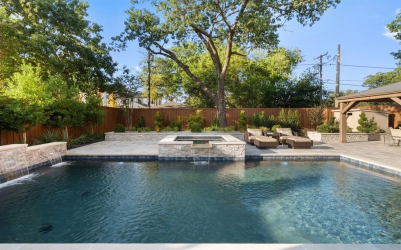 5019 Lark Lane, Dallas, TX 75209, 6 Bedrooms Bedrooms, ,6 BathroomsBathrooms,Residential,For Sale,5019 Lark Lane,0,21072158