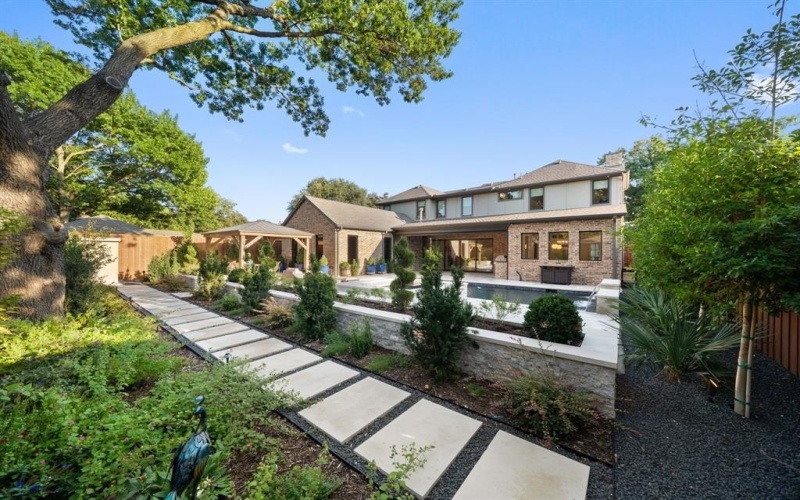 5019 Lark Lane, Dallas, TX 75209, 6 Bedrooms Bedrooms, ,6 BathroomsBathrooms,Residential,For Sale,5019 Lark Lane,0,21072158