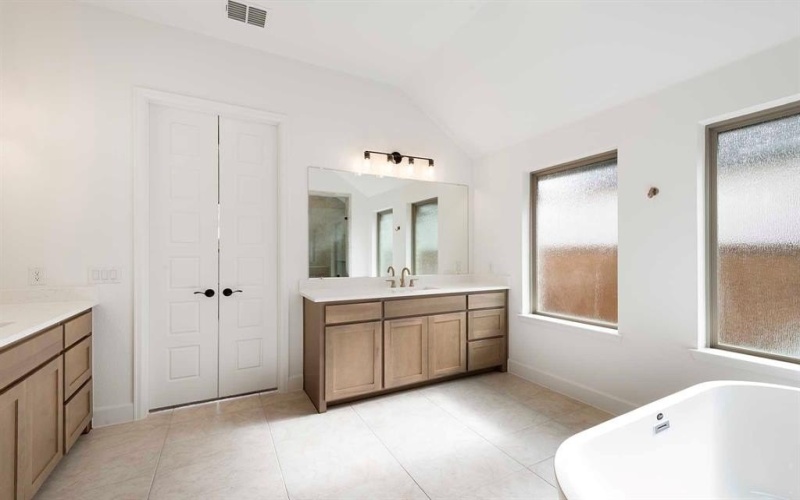 1851 Costa Verde Drive, McLendon Chisholm, TX 75032, 4 Habitaciones Habitaciones , ,3 BañosBaños,Residential,En Venta,1851 Costa Verde Drive,0,21072449