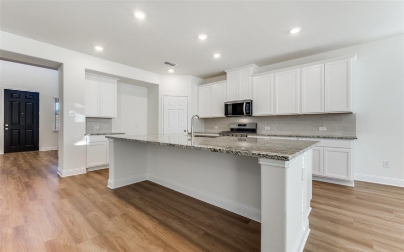 210 Peckham Drive, Justin, TX 76247, 5 Bedrooms Bedrooms, ,3 BathroomsBathrooms,Residential,For Sale,210 Peckham Drive,0,21072551