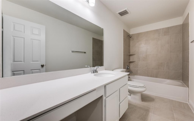 210 Peckham Drive, Justin, TX 76247, 5 Bedrooms Bedrooms, ,3 BathroomsBathrooms,Residential,For Sale,210 Peckham Drive,0,21072551