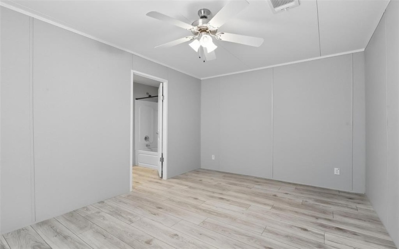 6303 N Oklahoma Trail, Granbury, TX 76048, 3 Bedrooms Bedrooms, ,2 BathroomsBathrooms,Residential,For Sale,6303 N Oklahoma Trail,0,21072634
