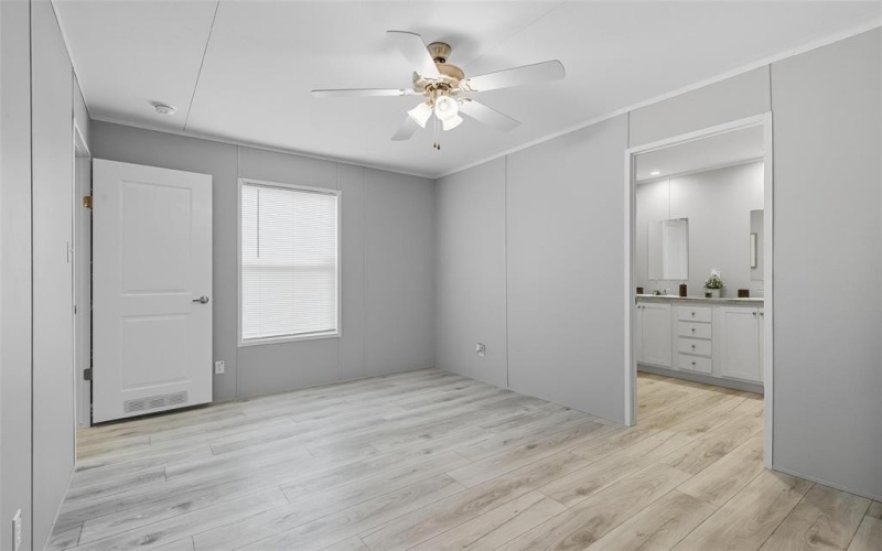 6303 N Oklahoma Trail, Granbury, TX 76048, 3 Bedrooms Bedrooms, ,2 BathroomsBathrooms,Residential,For Sale,6303 N Oklahoma Trail,0,21072634