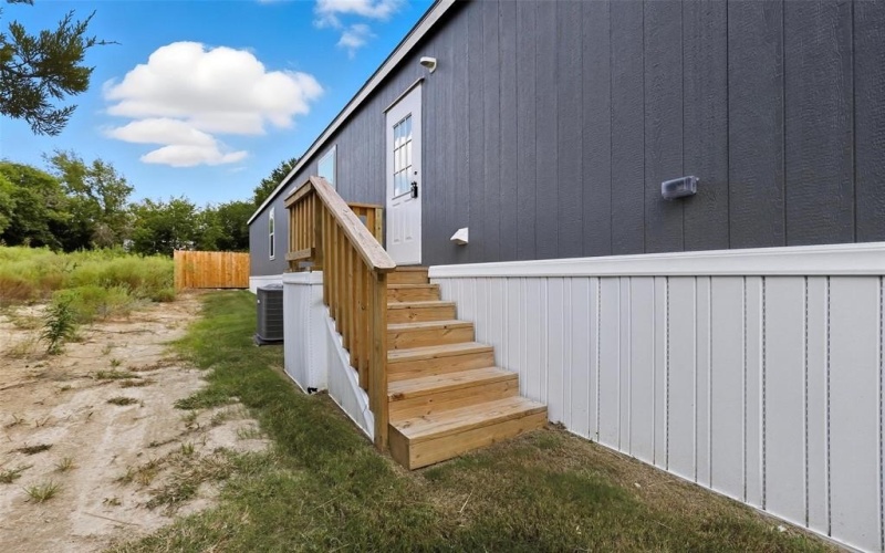 6303 N Oklahoma Trail, Granbury, TX 76048, 3 Bedrooms Bedrooms, ,2 BathroomsBathrooms,Residential,For Sale,6303 N Oklahoma Trail,0,21072634