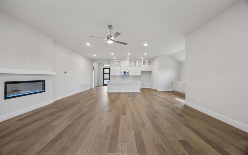 105 William Lane, Godley, TX 76044, 4 Bedrooms Bedrooms, ,3 BathroomsBathrooms,Residential,For Sale,105 William Lane,0,21072700