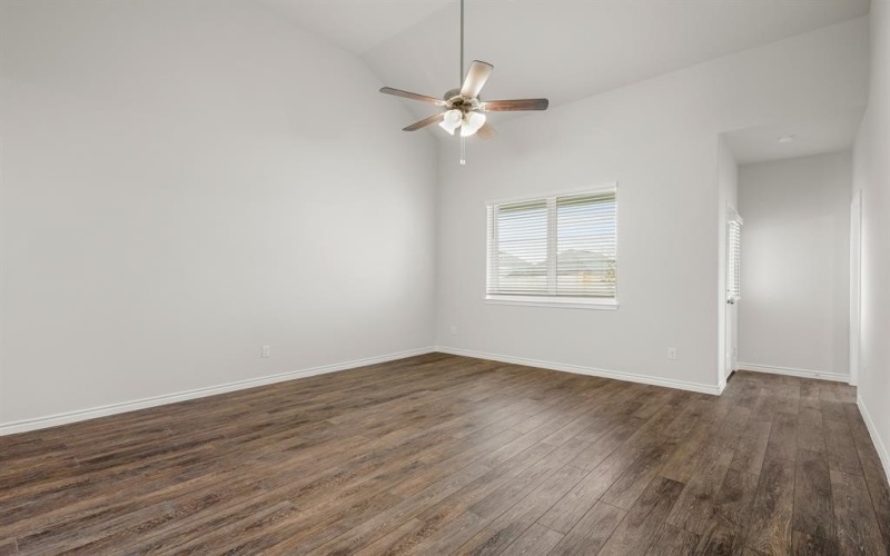 925 Rocket Plane Drive, Fort Worth, TX 76131, 4 Bedrooms Bedrooms, ,2 BathroomsBathrooms,Residential,For Sale,925 Rocket Plane Drive,0,21072783