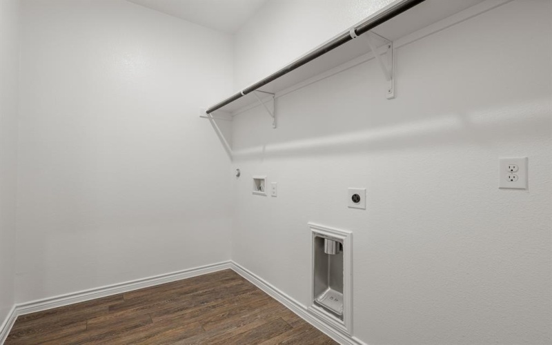 925 Rocket Plane Drive, Fort Worth, TX 76131, 4 Bedrooms Bedrooms, ,2 BathroomsBathrooms,Residential,For Sale,925 Rocket Plane Drive,0,21072783