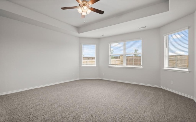 1000 Wingjet Way, Fort Worth, TX 76131, 4 Habitaciones Habitaciones , ,2 BañosBaños,Residential,En Venta,1000 Wingjet Way,0,21072811