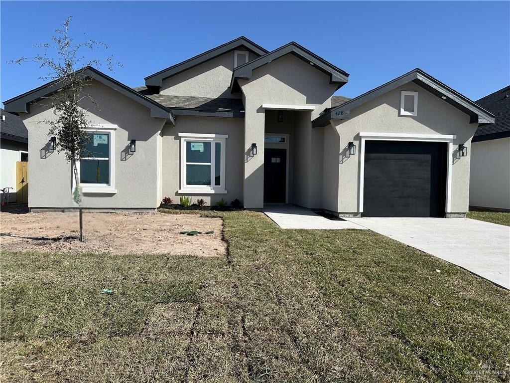 428 N Leon Avenue, Elsa, TX 78543, 3 Habitaciones Habitaciones , ,2 BañosBaños,Residential,En Venta,428 N Leon Avenue,449381