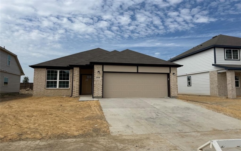 1028 Wingjet Way, Fort Worth, TX 76131, 3 Bedrooms Bedrooms, ,2 BathroomsBathrooms,Residential,For Sale,1028 Wingjet Way,0,21073068