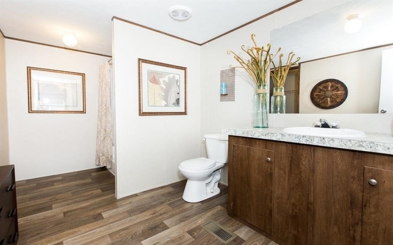 107 Valley Street, Bridgeport, TX 76426, 4 Habitaciones Habitaciones , ,2 BañosBaños,Residential,En Venta,107 Valley Street,0,21073079