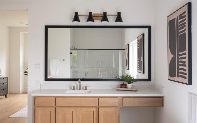 8504 Lacey Road, North Richland Hills, TX 76182, 5 Bedrooms Bedrooms, ,5 BathroomsBathrooms,Residential,For Sale,8504 Lacey Road,0,21073097