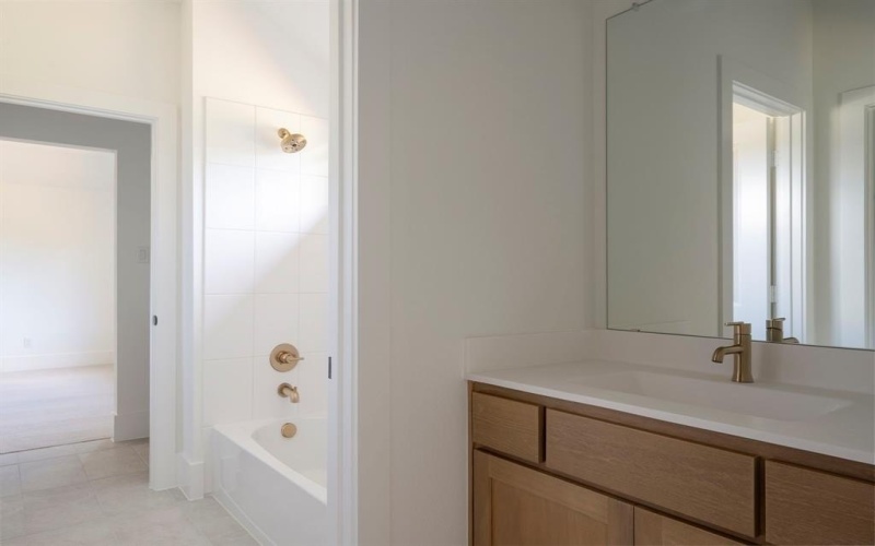 8504 Lacey Road, North Richland Hills, TX 76182, 5 Bedrooms Bedrooms, ,5 BathroomsBathrooms,Residential,For Sale,8504 Lacey Road,0,21073097