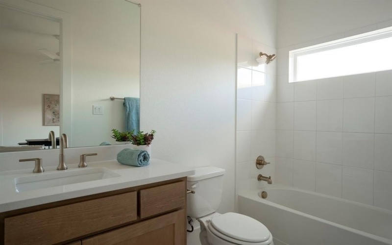 8504 Lacey Road, North Richland Hills, TX 76182, 5 Bedrooms Bedrooms, ,5 BathroomsBathrooms,Residential,For Sale,8504 Lacey Road,0,21073097