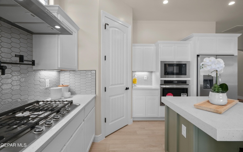 13960 Summer Hail Avenue, Horizon City, TX 79928, 4 Habitaciones Habitaciones , ,2 BañosBaños,Residential,En Venta,13960 Summer Hail Avenue,922004