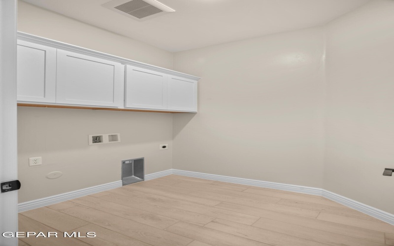 13960 Summer Hail Avenue, Horizon City, TX 79928, 4 Habitaciones Habitaciones , ,2 BañosBaños,Residential,En Venta,13960 Summer Hail Avenue,922004
