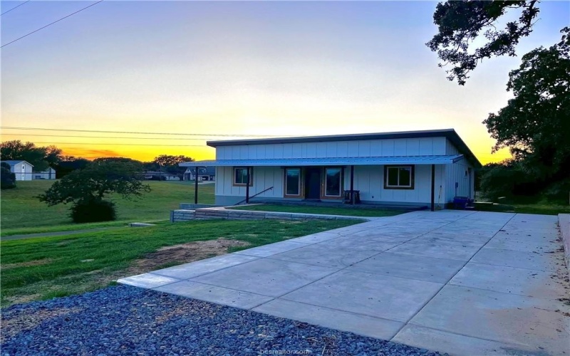 114 Lakeview Drive, Hilltop Lakes, TX 77871, 2 Bedrooms Bedrooms, ,2 BathroomsBathrooms,Residential,For Sale,114 Lakeview Drive,0,25010288