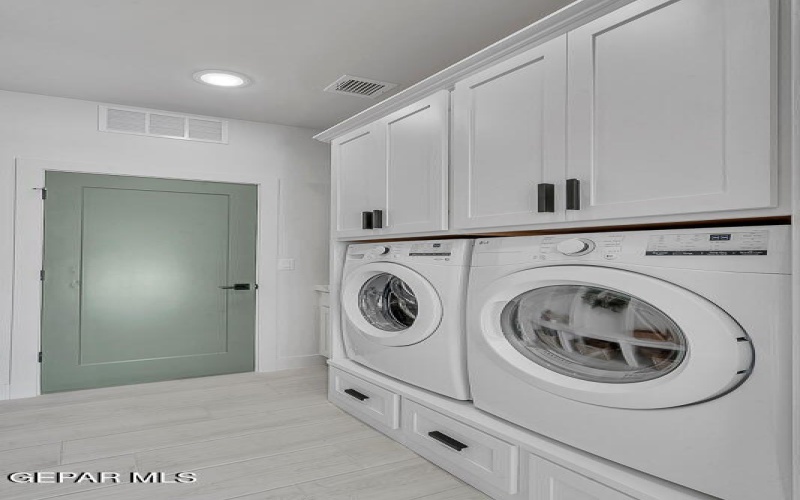 1730 Bit Way, El Paso, TX 79911, 4 Habitaciones Habitaciones , ,3 BañosBaños,Residential,En Venta,1730 Bit Way,0,931190