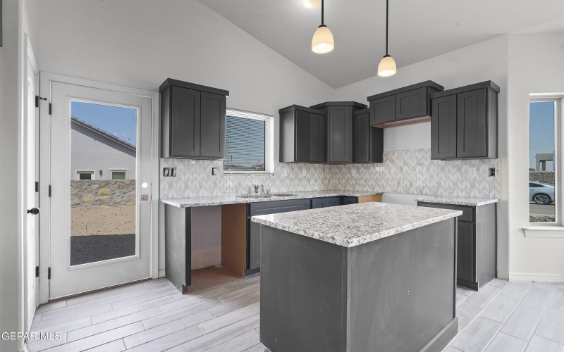 13091 Beccles Street, El Paso, TX 79928, 4 Habitaciones Habitaciones , ,2 BañosBaños,Residential,En Venta,13091 Beccles Street,0,931211
