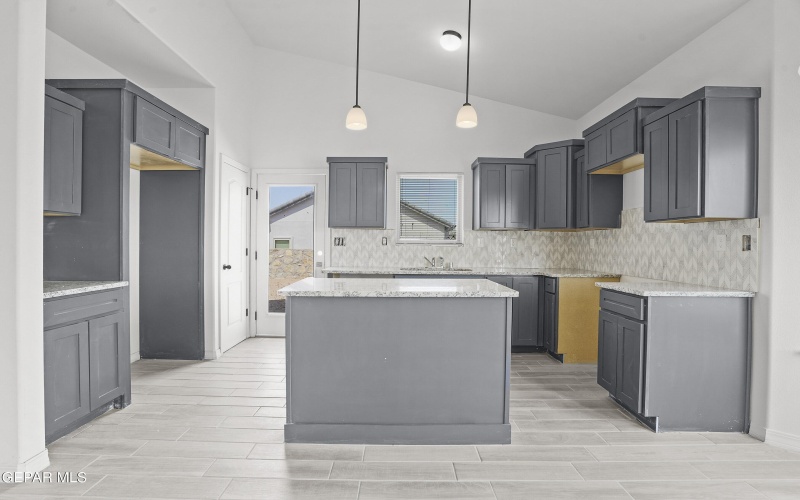 13091 Beccles Street, El Paso, TX 79928, 4 Habitaciones Habitaciones , ,2 BañosBaños,Residential,En Venta,13091 Beccles Street,0,931211