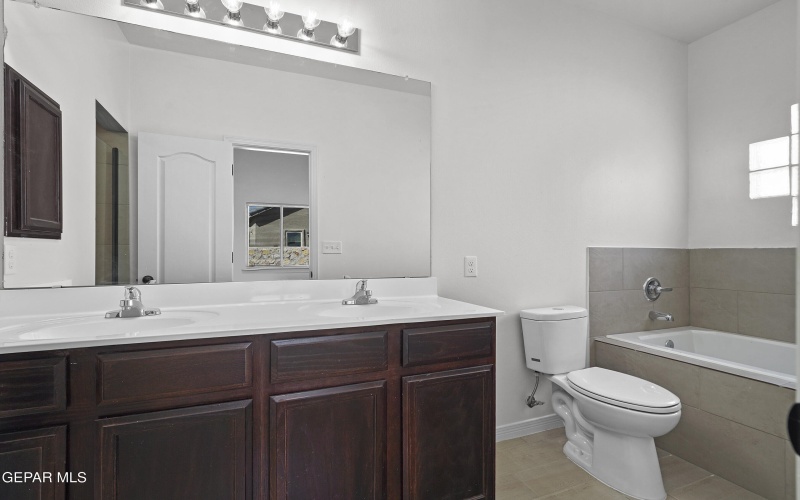 13833 Paseo Central Avenue, El Paso, TX 79928, 3 Bedrooms Bedrooms, ,2 BathroomsBathrooms,Residential,For Sale,13833 Paseo Central Avenue,0,931216