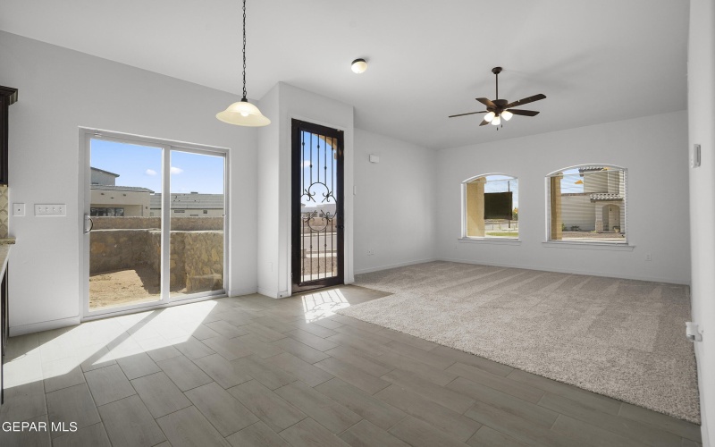 13833 Paseo Central Avenue, El Paso, TX 79928, 3 Bedrooms Bedrooms, ,2 BathroomsBathrooms,Residential,For Sale,13833 Paseo Central Avenue,0,931216
