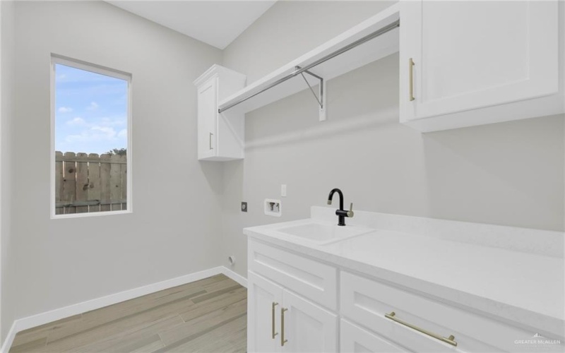 902 Ramirez Street, Mission, TX 78574, 3 Bedrooms Bedrooms, ,2 BathroomsBathrooms,Residential,For Sale,902 Ramirez Street,0,482106