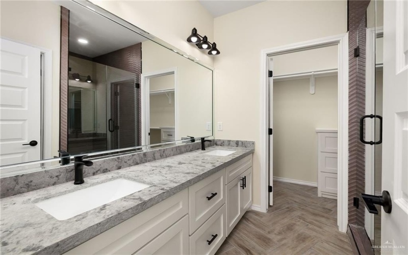 1702 Alyssa Drive, Mercedes, TX 78570, 3 Habitaciones Habitaciones , ,2 BañosBaños,Residential,En Venta,1702 Alyssa Drive,0,482164