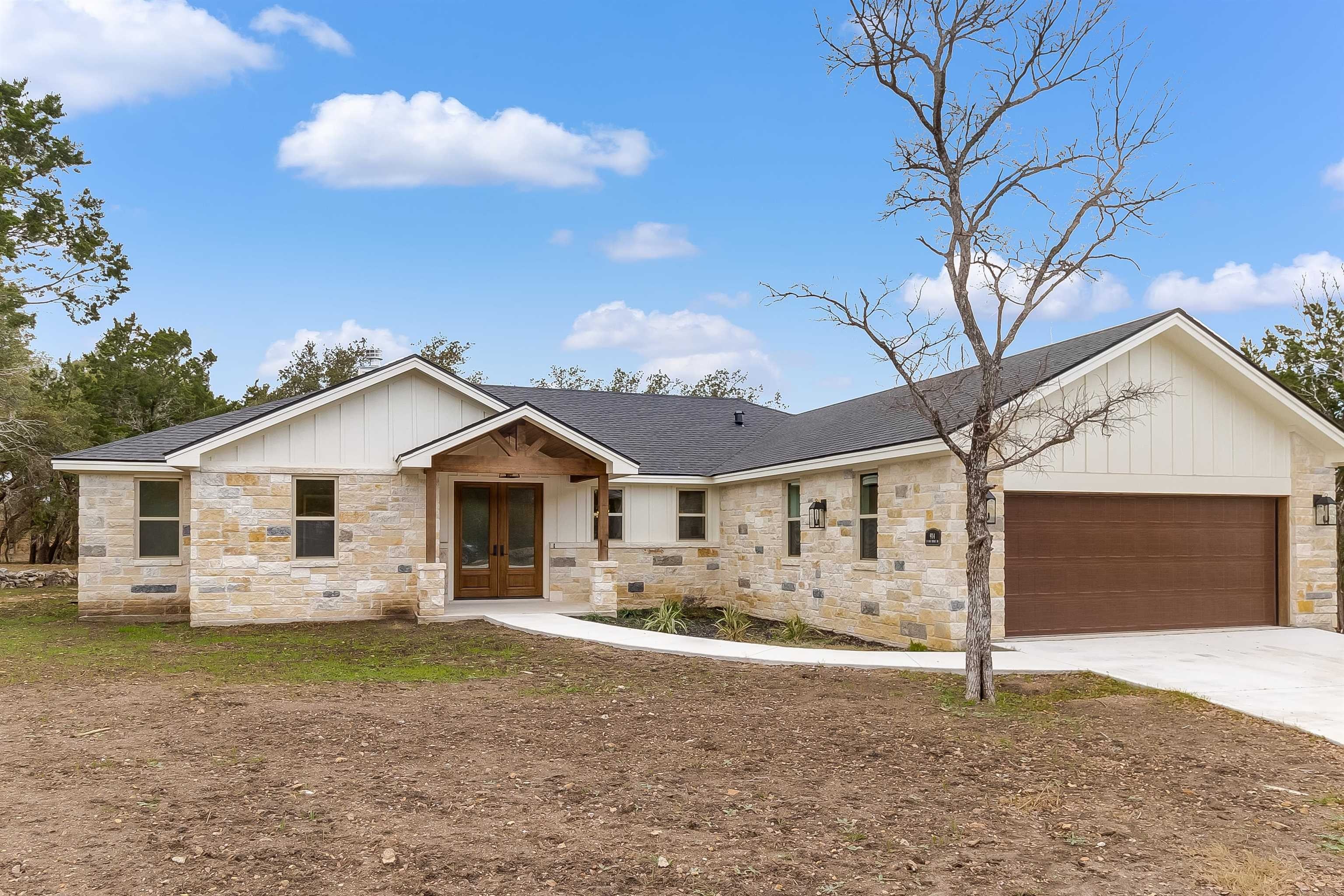 914 W Oakridge Drive, Marble Falls, TX 78654, 3 Bedrooms Bedrooms, ,2 BathroomsBathrooms,Residential,For Sale,914 W Oakridge Drive,0,175191