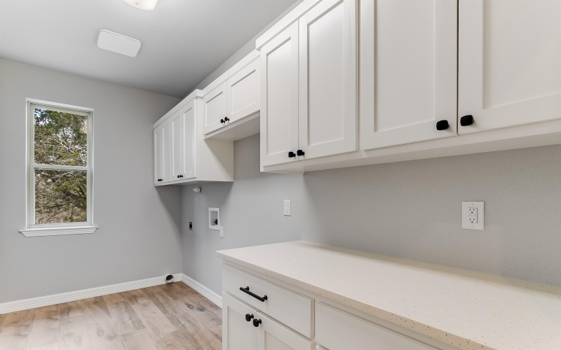 914 W Oakridge Drive, Marble Falls, TX 78654, 3 Bedrooms Bedrooms, ,2 BathroomsBathrooms,Residential,For Sale,914 W Oakridge Drive,0,175191