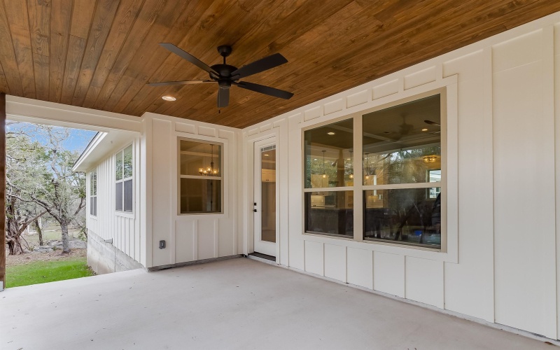 914 W Oakridge Drive, Marble Falls, TX 78654, 3 Bedrooms Bedrooms, ,2 BathroomsBathrooms,Residential,For Sale,914 W Oakridge Drive,0,175191